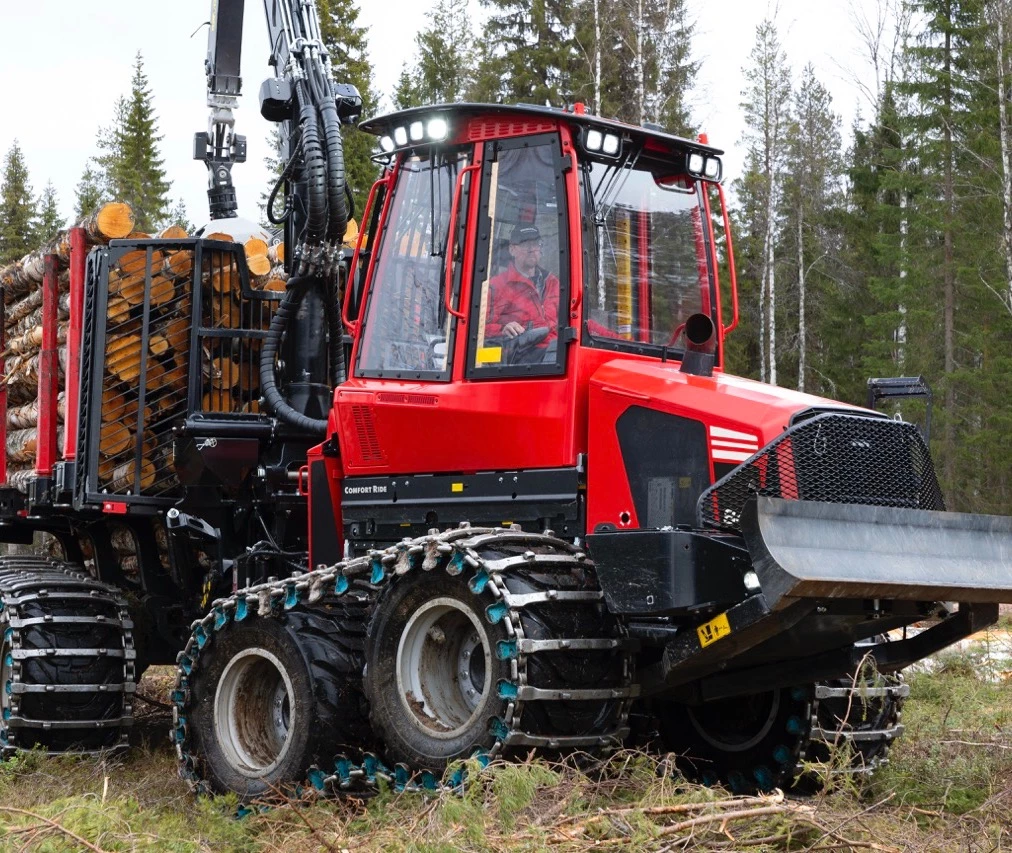 Komatsu 845